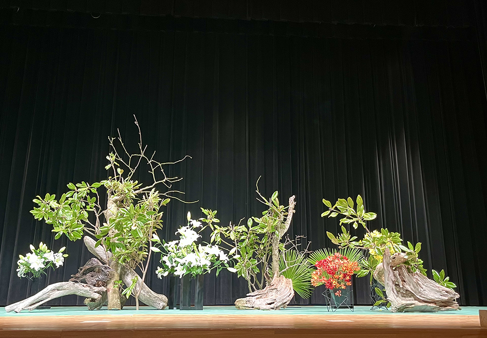 2026.5　 草月山形支部主催 デモ作品<br>Held an Ikebana demonstration for the Sogetsu Yamagata branch.